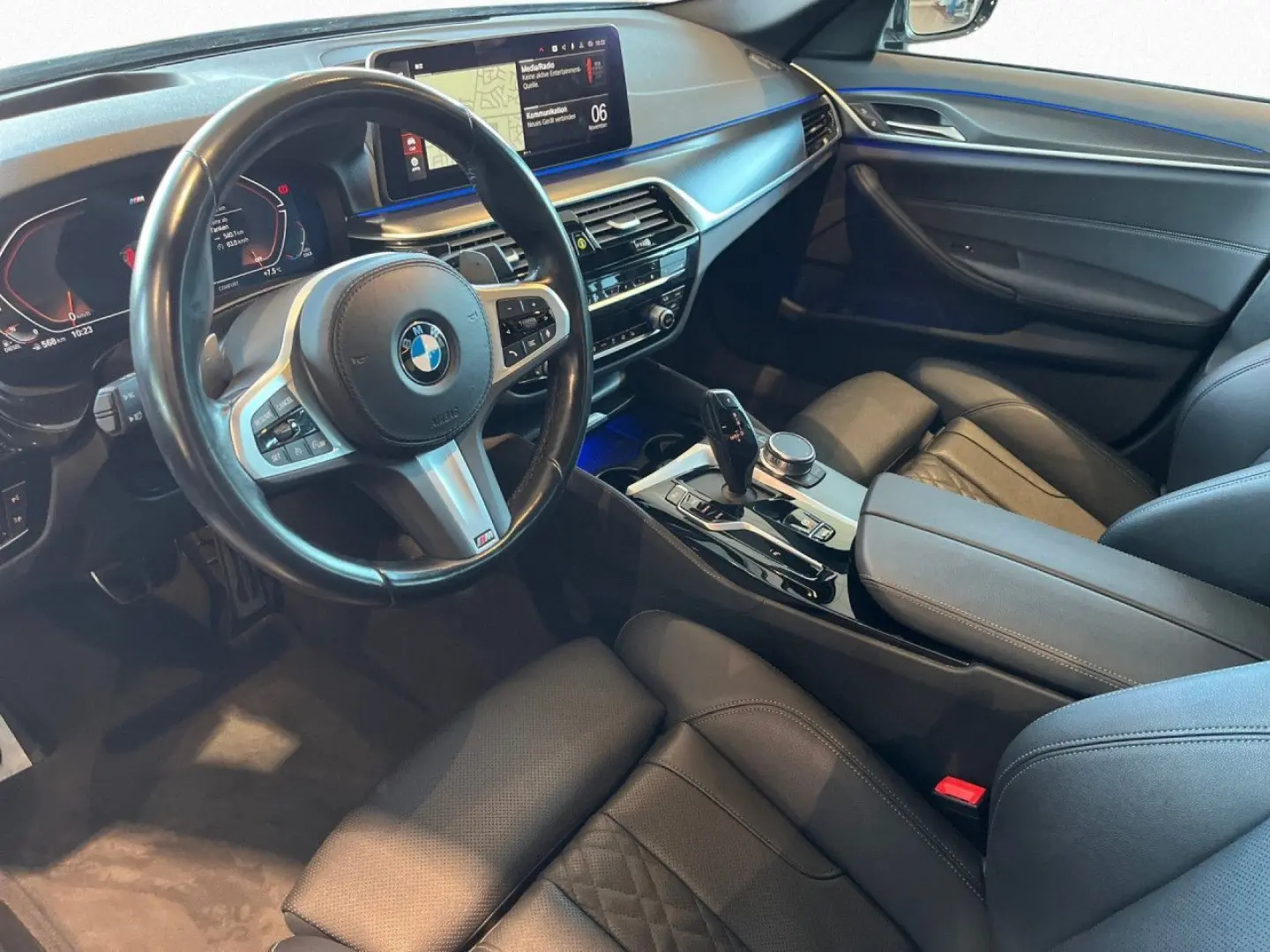 520d M Sport HUD LED KomfZu AHK PANO Hi Fi 19