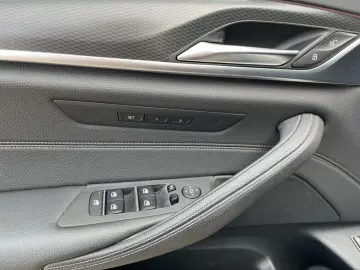 520d M Sport Business HUD SHZ AHK LED Laserlicht