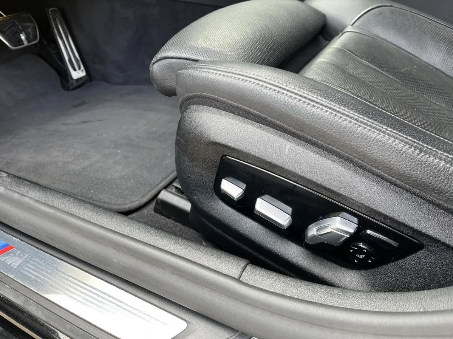 520d M Sport Business HUD SHZ AHK LED Laserlicht