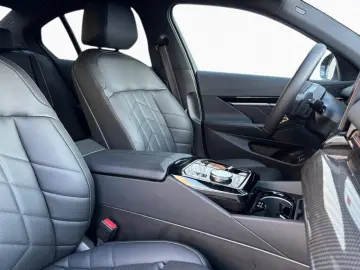 520i M Sport Pro DA PA  HUD H K Standh Pano AHK