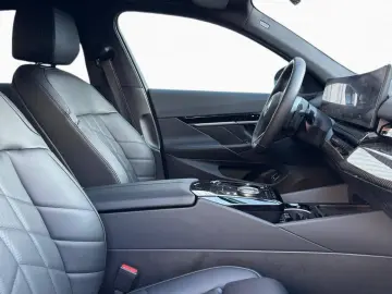 520i M Sport Pro DA PA  HUD H K Standh Pano AHK