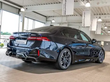 520d xDrive MSportPro Pano AHK Sitzbelüft. H&R