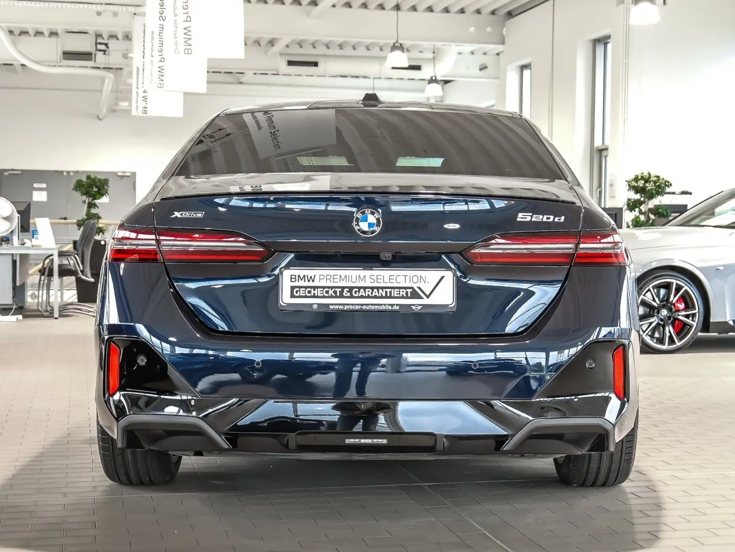 520d xDrive MSportPro Pano AHK Sitzbelüft. H&R