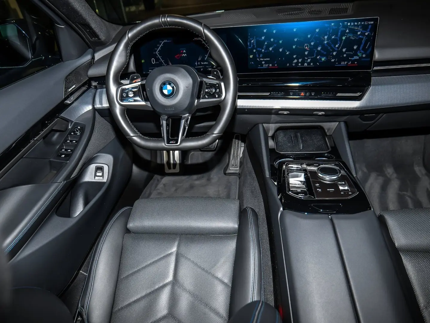 520d xDrive MSportPro Pano AHK Sitzbelüft. H&R