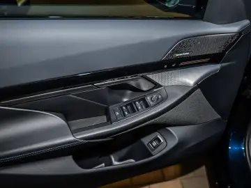 520d xDrive MSportPro Pano AHK Sitzbelüft. H&R