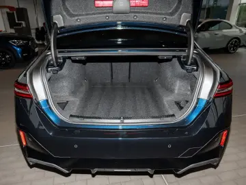 520d xDrive MSportPro Pano AHK Sitzbelüft. H&R