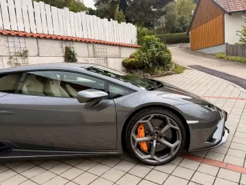 Huracán EVO RWD LIFT GARANTIE MWST