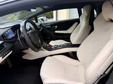 Huracán EVO RWD LIFT GARANTIE MWST