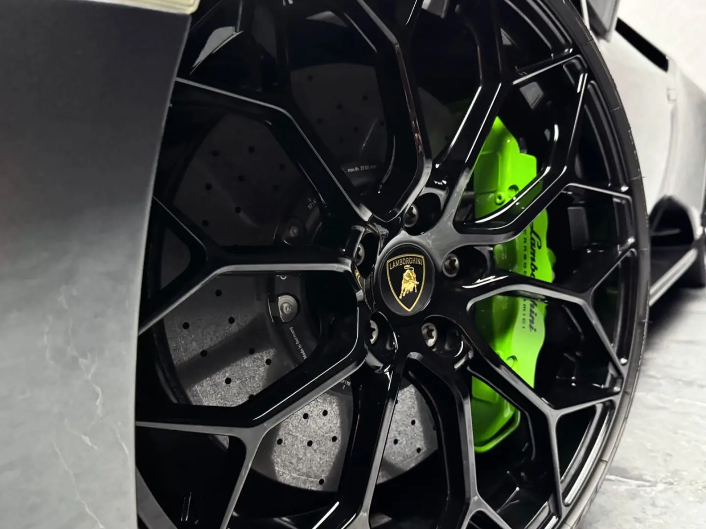 Huracán EVO RWD LIFT NARVI 20  SPORTIVO GARANTIE