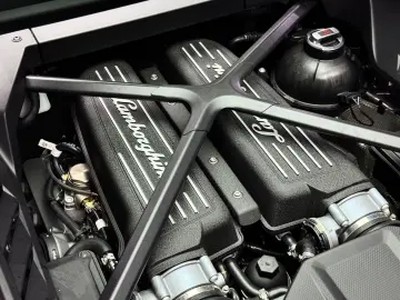 Huracán EVO RWD LIFT NARVI 20  SPORTIVO GARANTIE