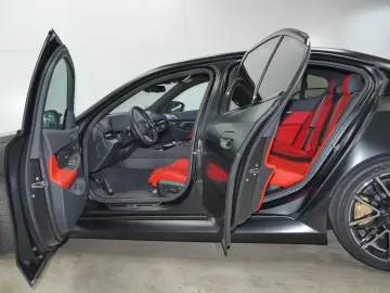 M5 Limousine  M Carbon-Keramik Bremse  B&W  M Dr