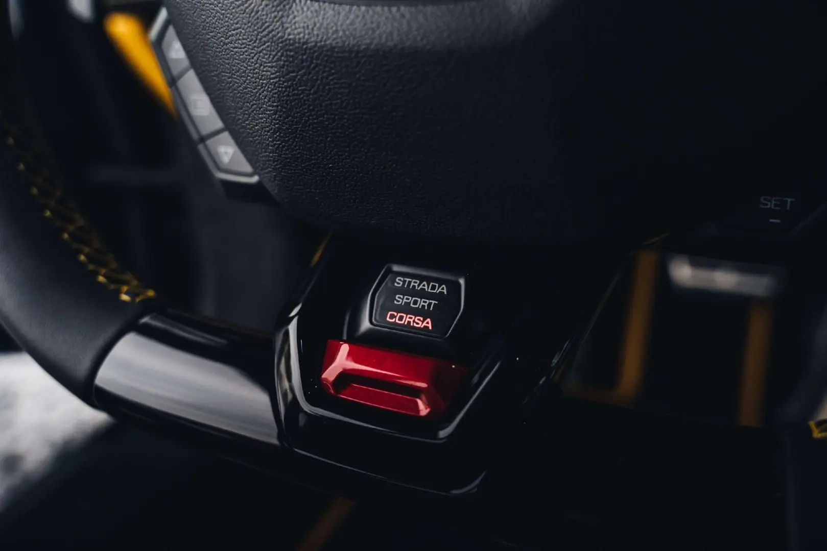 Huracán Tecnica   Alcantara   Lift   20