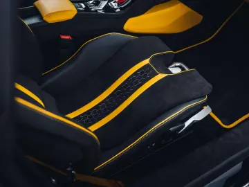 Huracán Tecnica   Alcantara   Lift   20