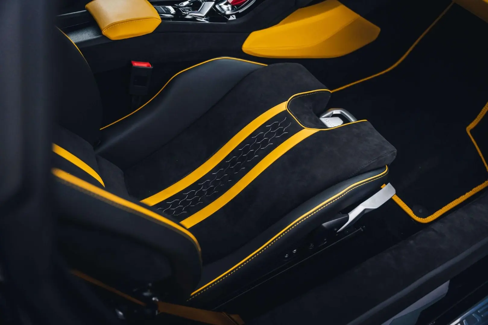 Huracán Tecnica   Alcantara   Lift   20