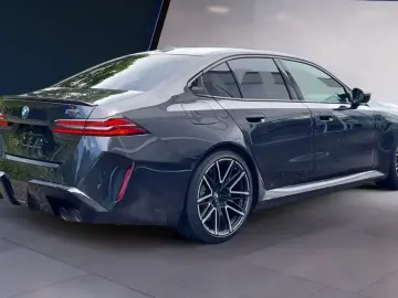 M5  xDrive AHK M Drive FFC DrivAssistPro ParkPro