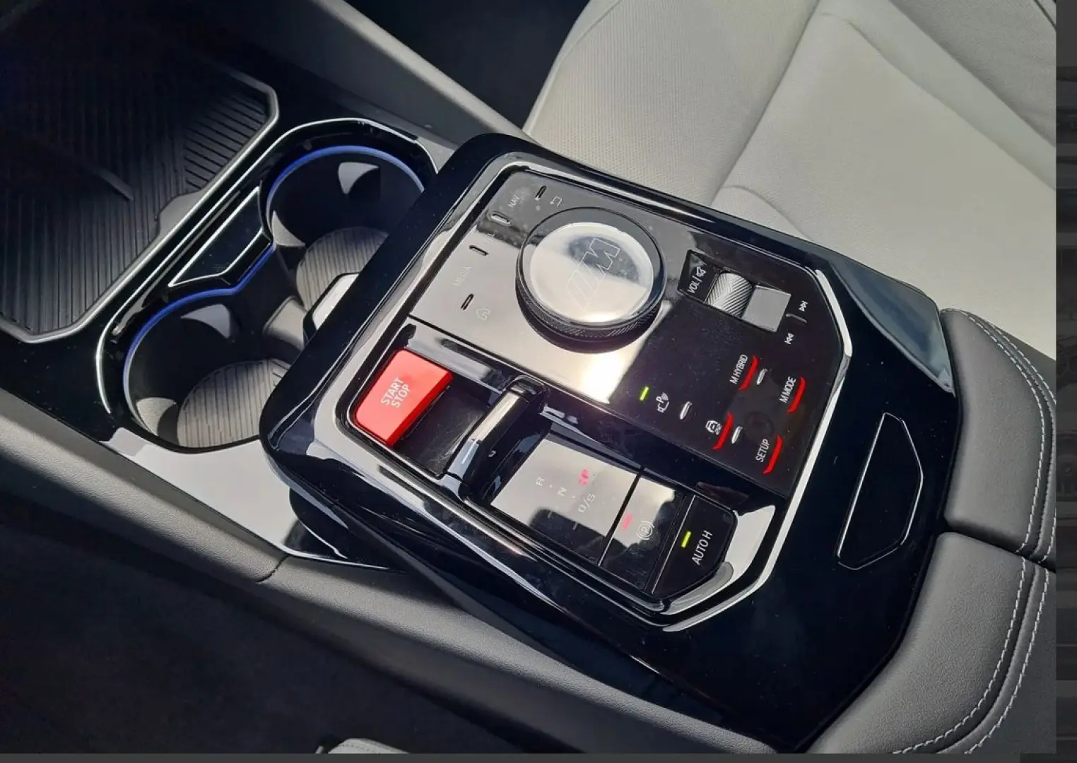 M5  xDrive AHK M Drive FFC DrivAssistPro ParkPro