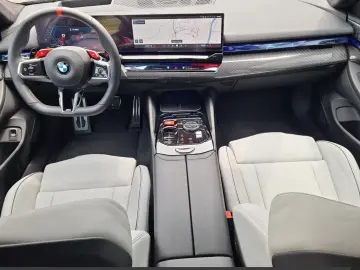 M5  xDrive AHK M Drive FFC DrivAssistPro ParkPro