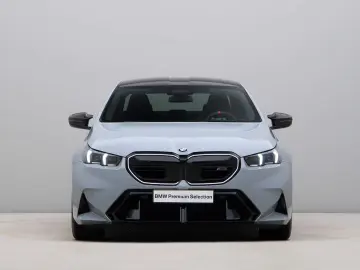 M5 Sedan