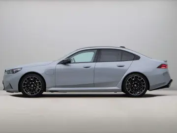 M5 Sedan