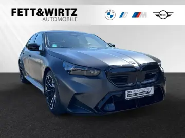 M5 Limousine  € 1.190 Zubehörbonus MDriver'sPack