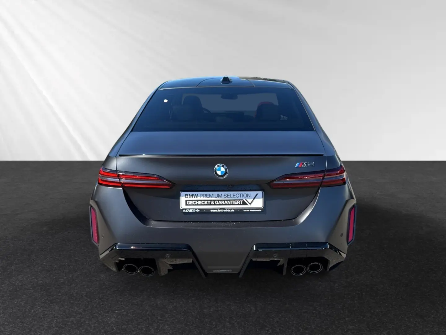 M5 Limousine  € 1.190 Zubehörbonus MDriver'sPack