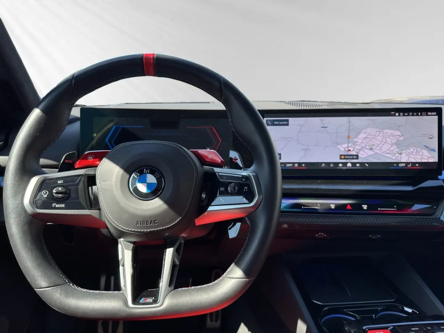 M5 Limousine  € 1.190 Zubehörbonus MDriver'sPack