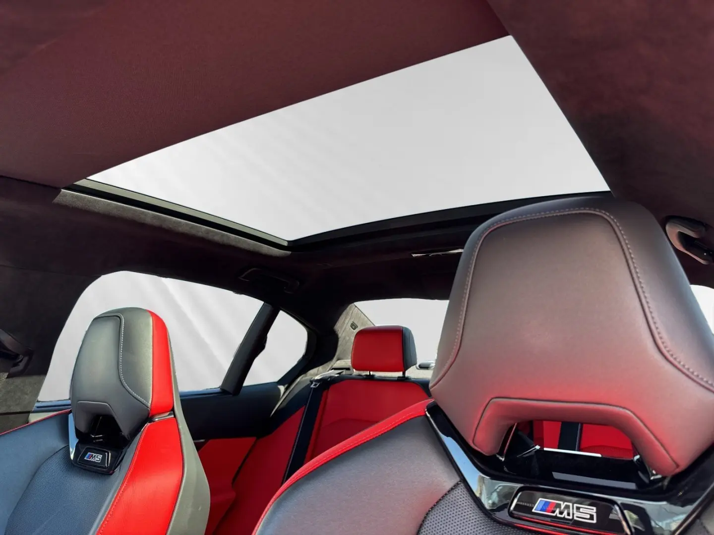 M5 Limousine  € 1.190 Zubehörbonus MDriver'sPack