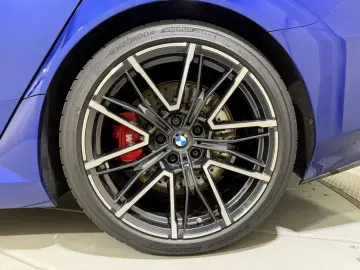 M5 Limousine AHK M Drivers Carbon Ext ACC 360