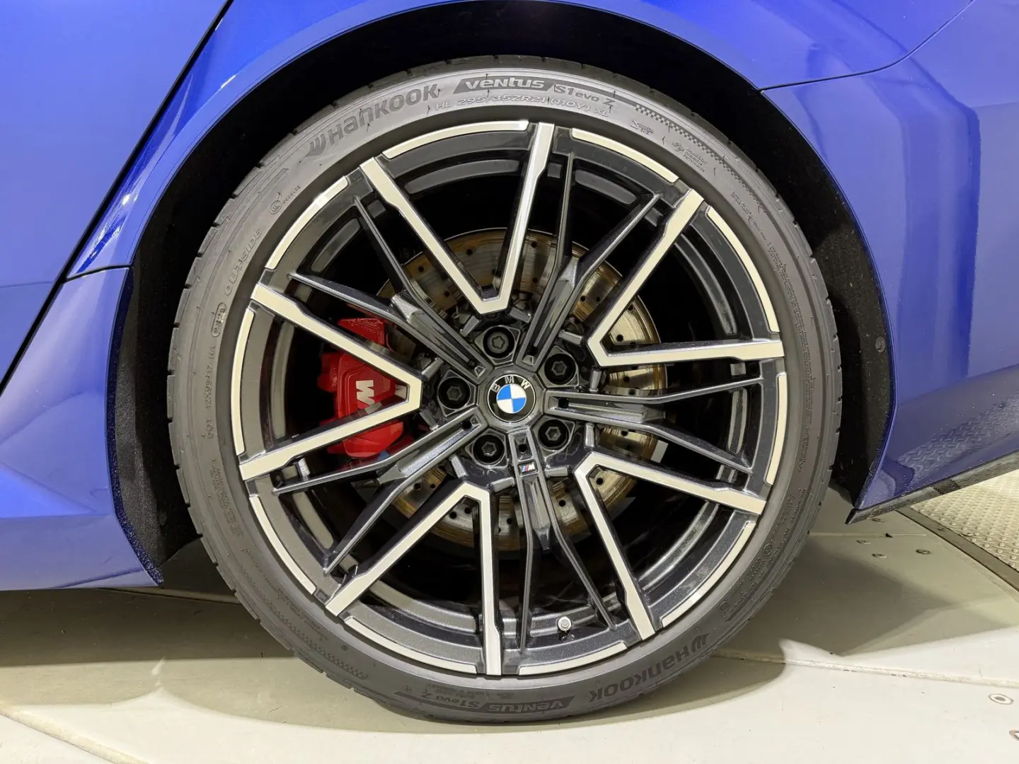 M5 Limousine AHK M Drivers Carbon Ext ACC 360