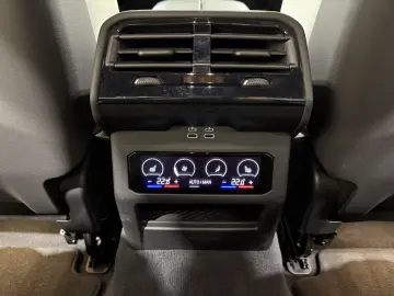 M5 Limousine AHK M Drivers Carbon Ext ACC 360