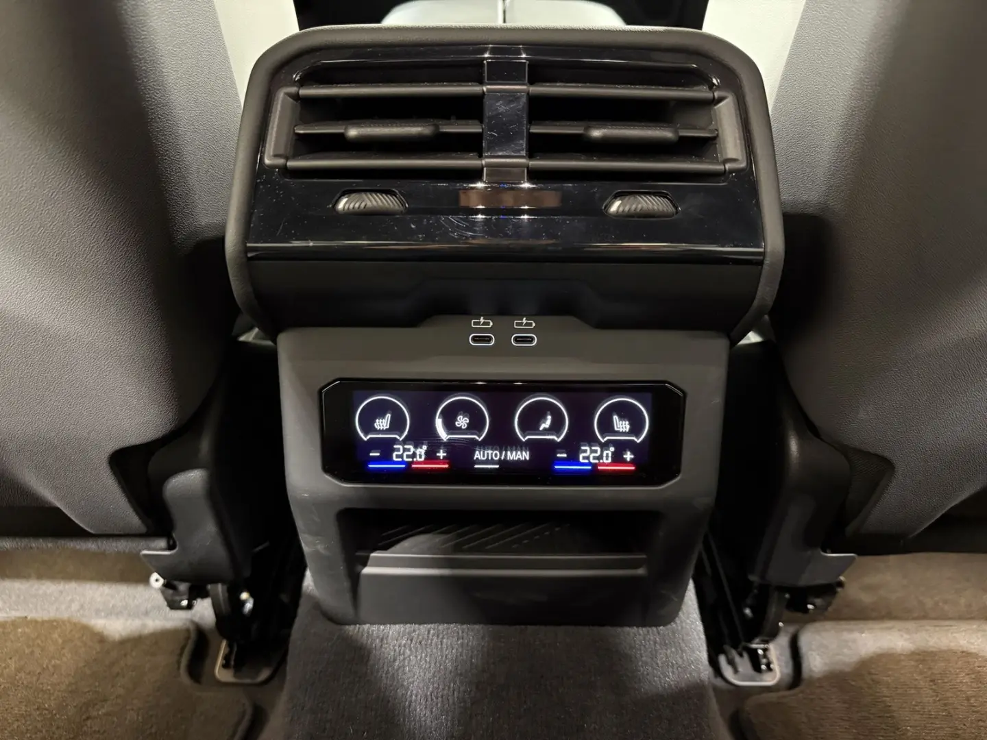 M5 Limousine AHK M Drivers Carbon Ext ACC 360