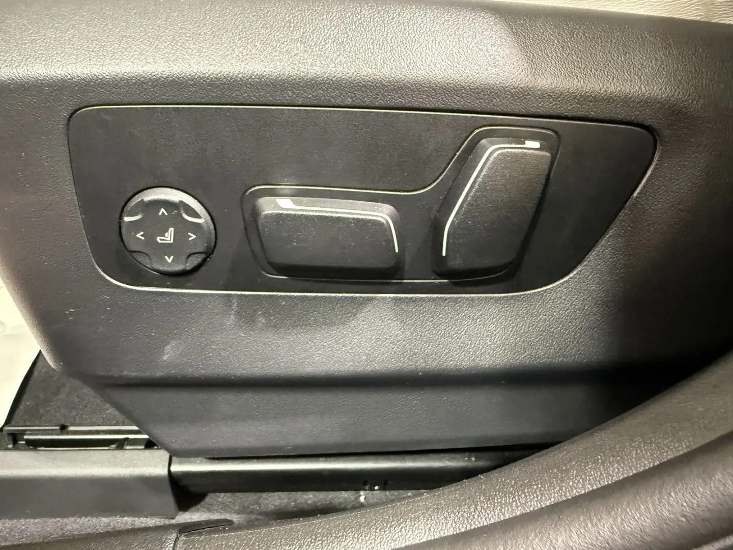 M5 Limousine AHK M Drivers Carbon Ext ACC 360