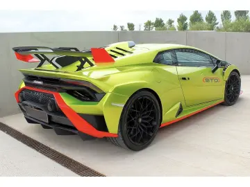 Huracán STO 5.2 V10 640 RWD LDF7