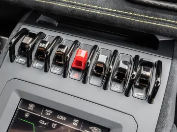 Huracan STO Bianco Monocerus  Lifting System