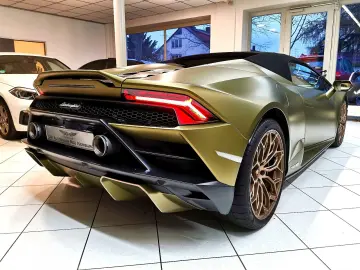 Huracán EVO RWD Spyder Verde Gea