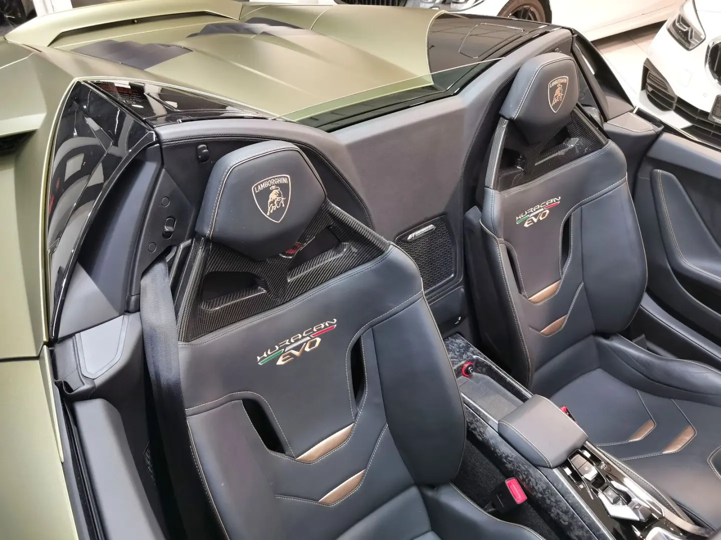 Huracán EVO RWD Spyder Verde Gea