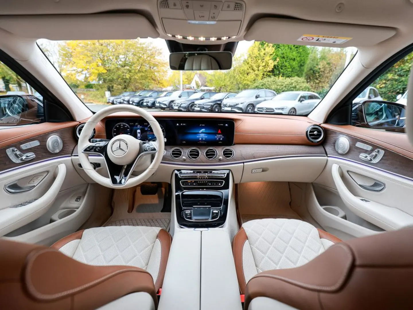 E 300 de Exclusive Distr. LED HUD Navi Kamera Ke