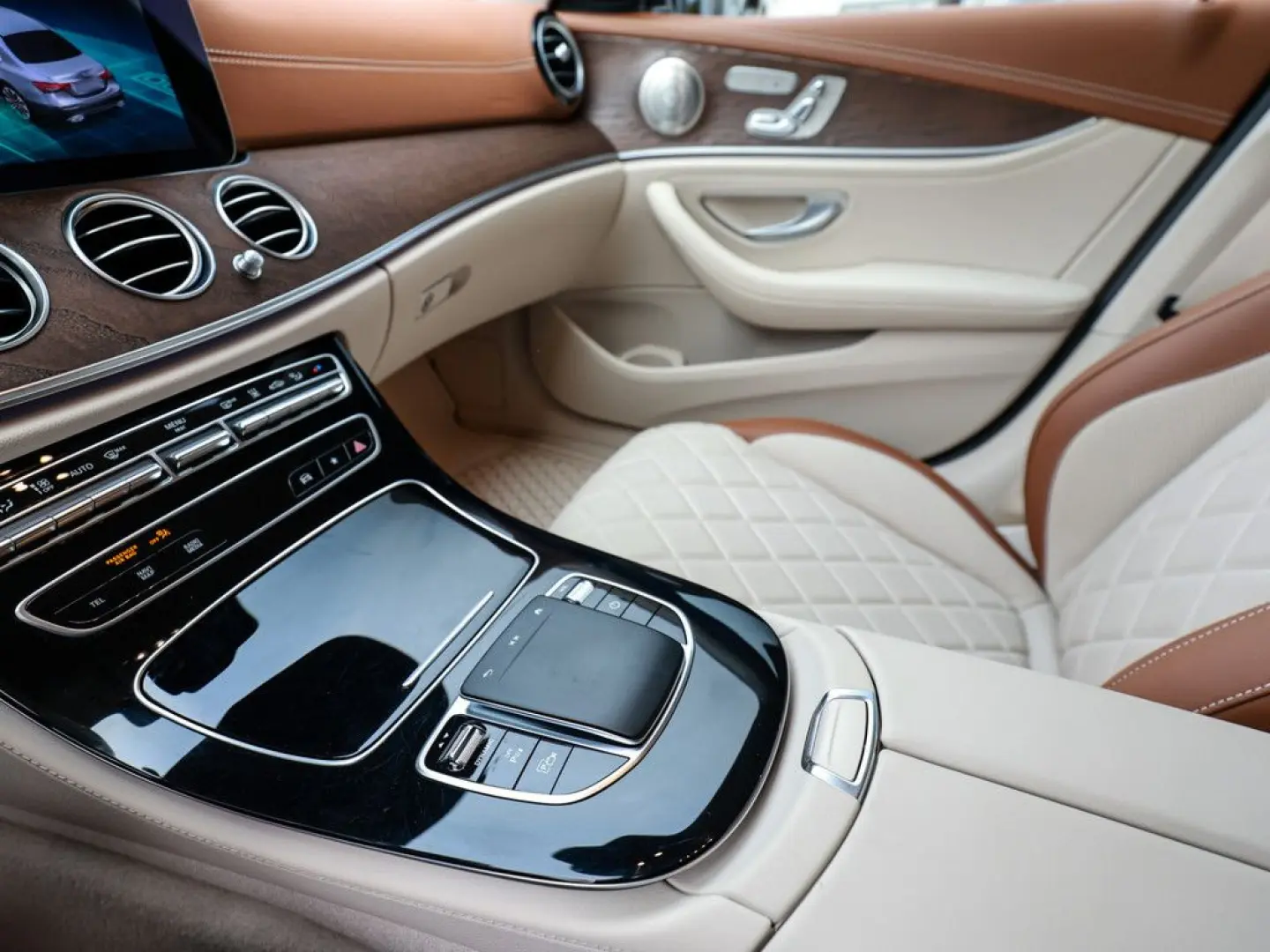 E 300 de Exclusive Distr. LED HUD Navi Kamera Ke