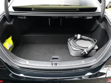 E 300 de Exclusive Distr. LED HUD Navi Kamera Ke