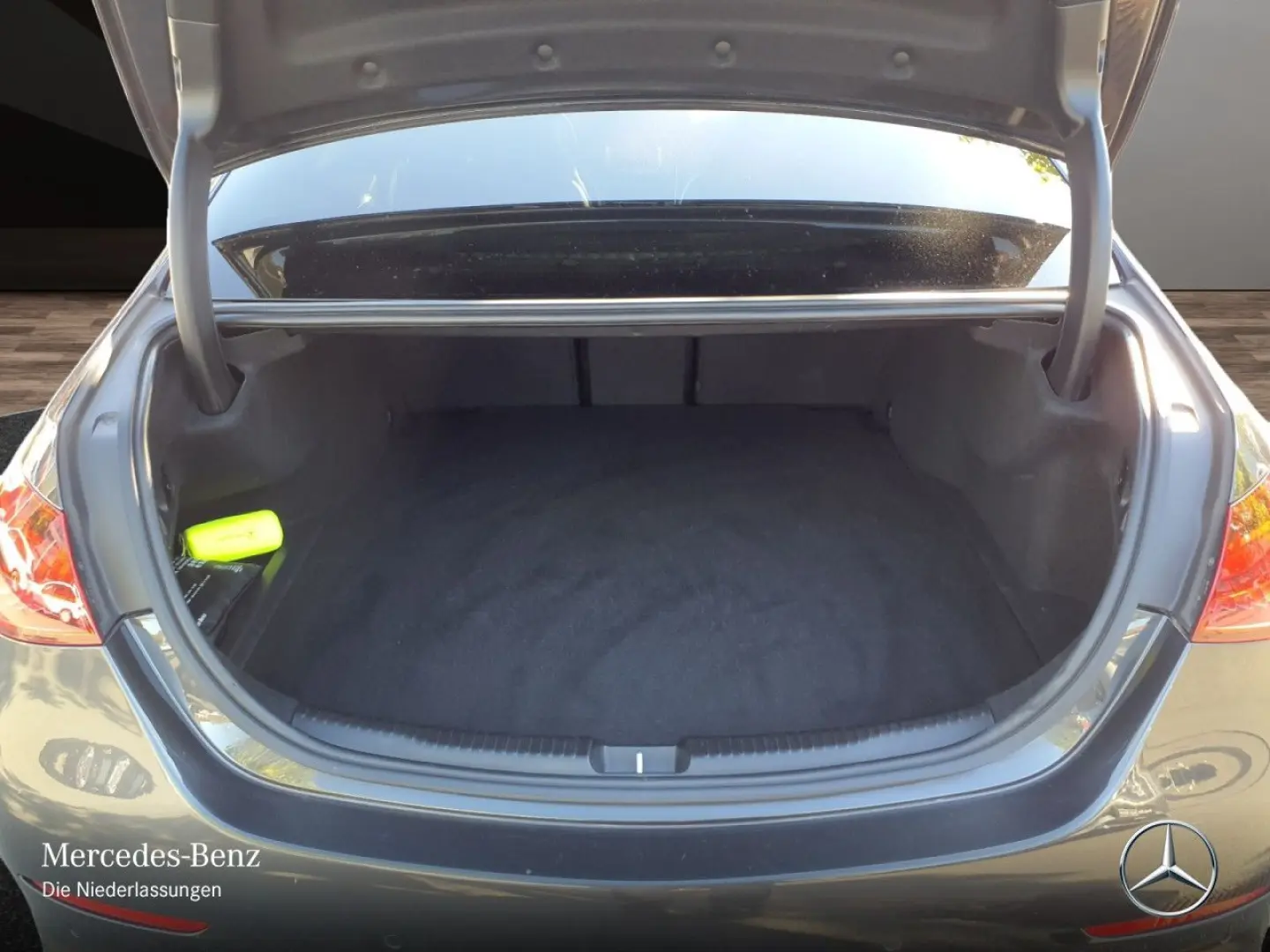 Mercedes Benz C 300 e