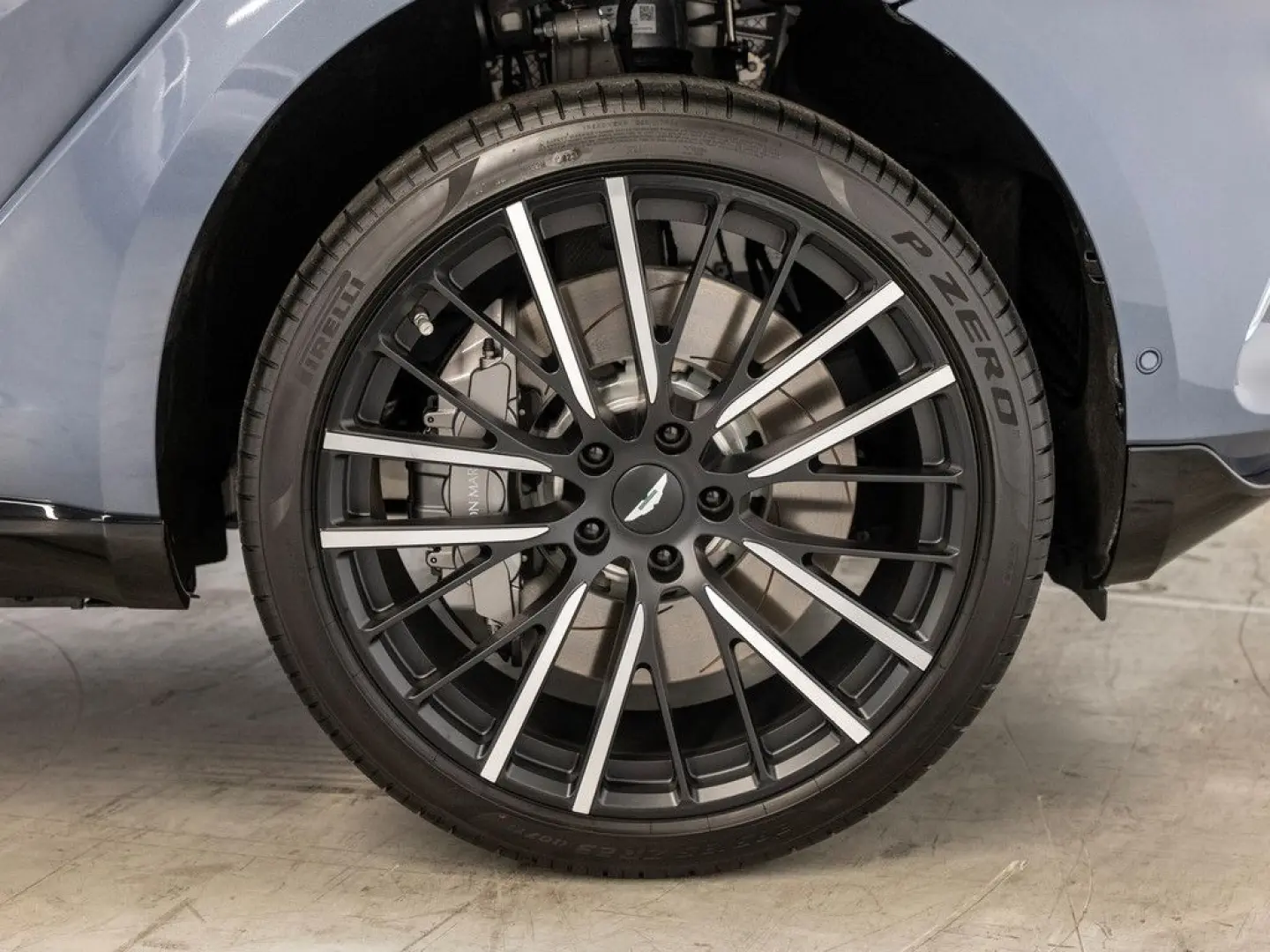 DBX Concours Blue Dark Knight