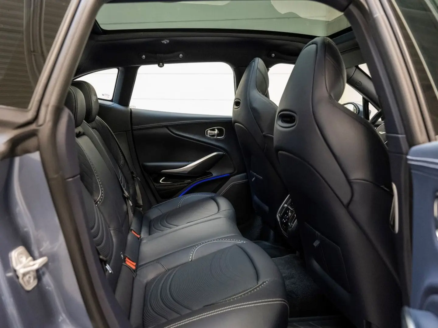 DBX Concours Blue Dark Knight