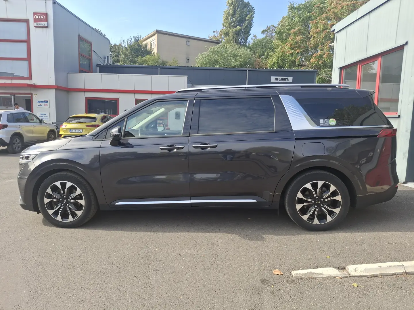 KIA CARNIVAL NOBLESS