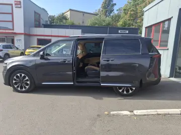 KIA CARNIVAL NOBLESS