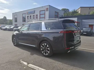 KIA CARNIVAL NOBLESS