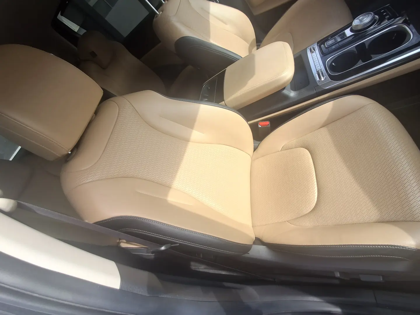 KIA CARNIVAL NOBLESS