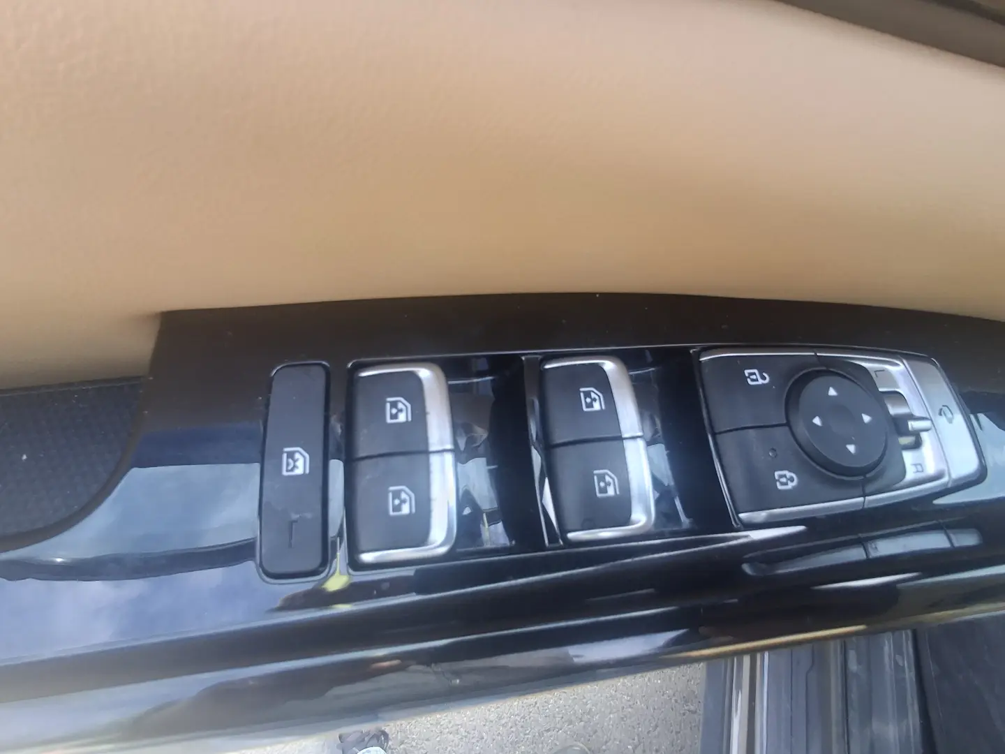 KIA CARNIVAL NOBLESS