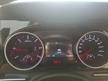 KIA CARNIVAL NOBLESS