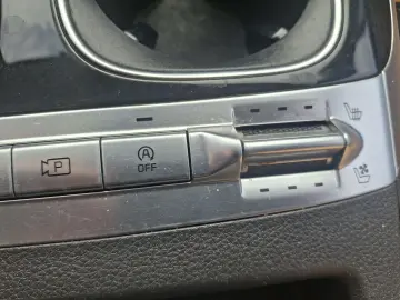 KIA CARNIVAL NOBLESS