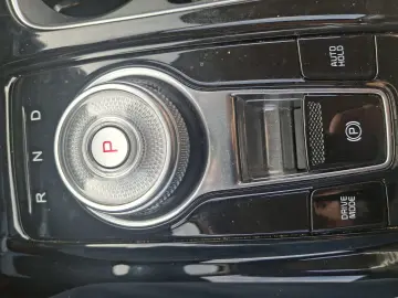 KIA CARNIVAL NOBLESS